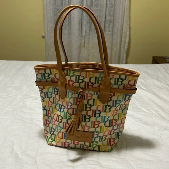 Vintage Dooney & Bourke Snap Closure purse - Picture 1 of 4